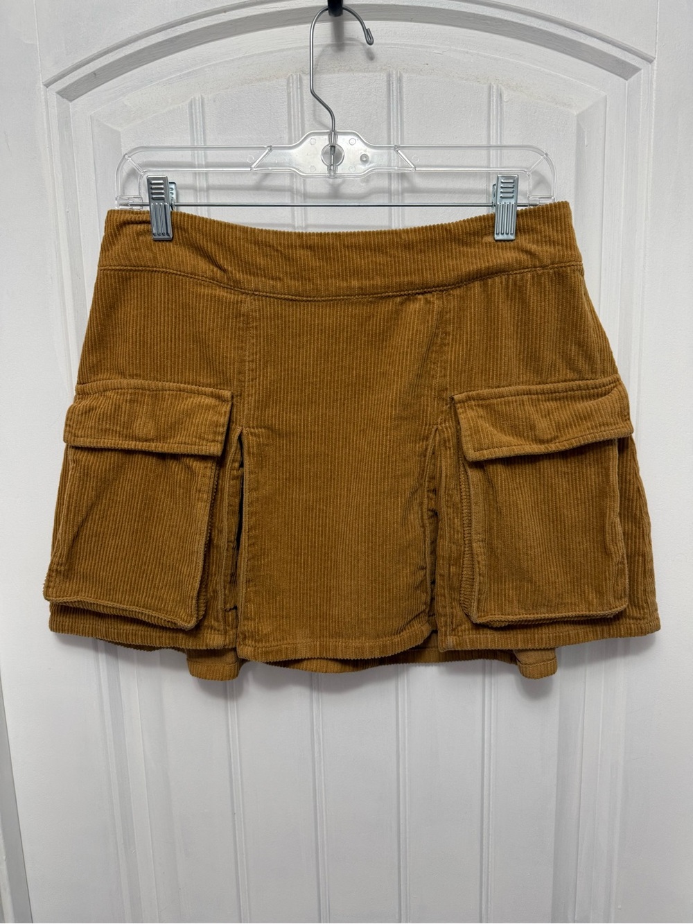 Wild Fable Size Small Tan Flare Corduroy Mini Skirt W/ Pockets (45-15)